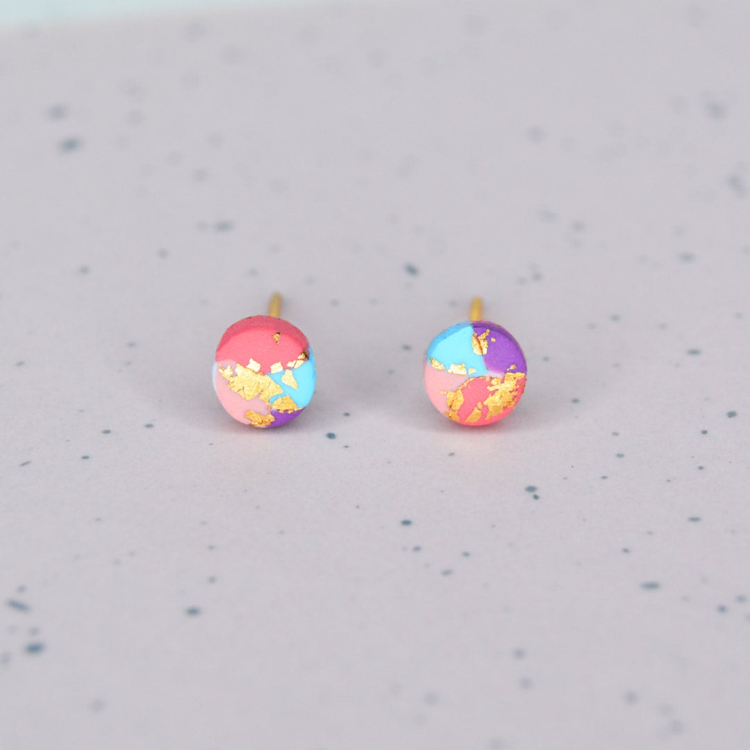 Small coloured stud earrings discount